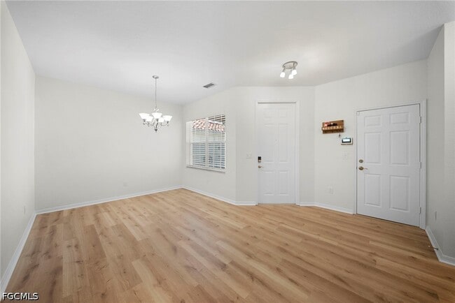 Building Photo - 11133 Peace Lilly Way