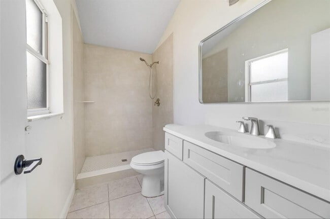 Building Photo - 1965 Teaberry Ct