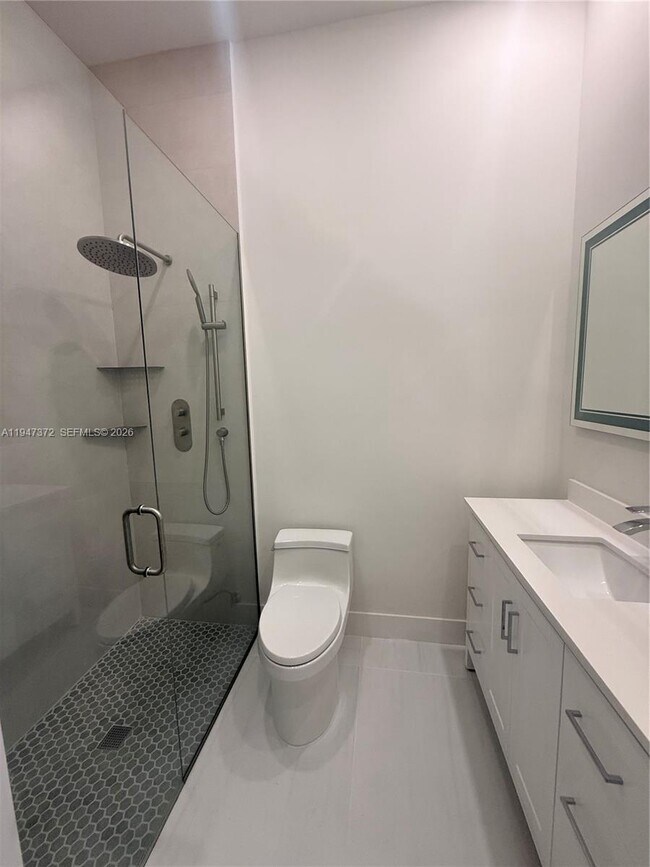 Building Photo - 9500 SW 25th Dr