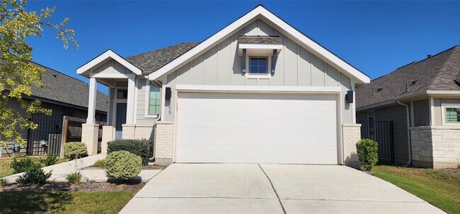 Primary Photo - 505 Los Olives Ln