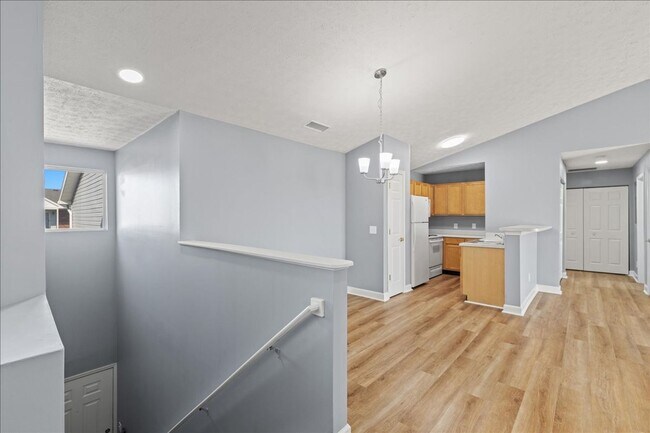 Building Photo - Cross Pointe Business Park***Walking Distance to Costco***2 Bedroom Apartment Promenade Developme...