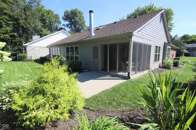 Building Photo - 730 High Dr