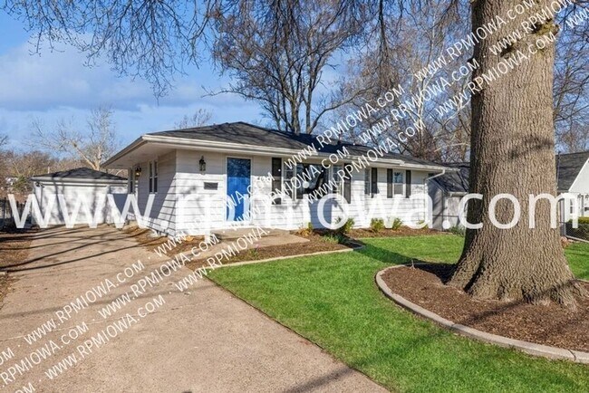 Primary Photo - UPDATED RANCH!! 3 Bedroom, 2 Bathroom Ranc...