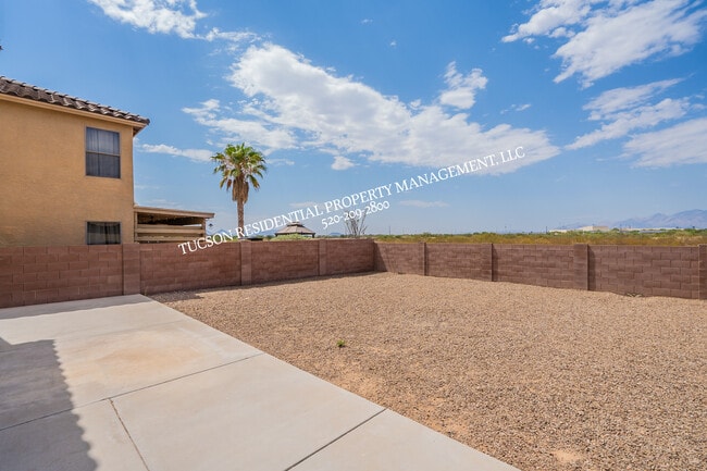 Building Photo - 4123 E Cameo Point Dr