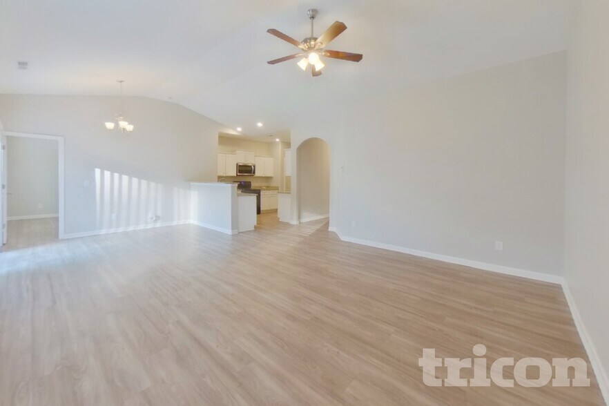 Building Photo - 7138 Cuddington Dr