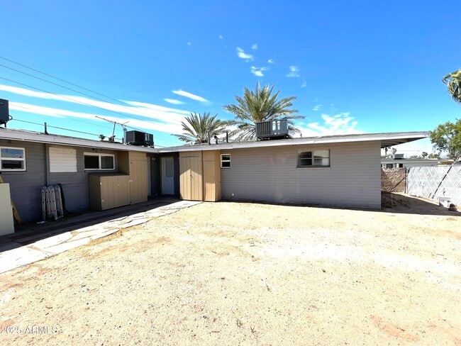 Building Photo - 6801 E Avalon Dr