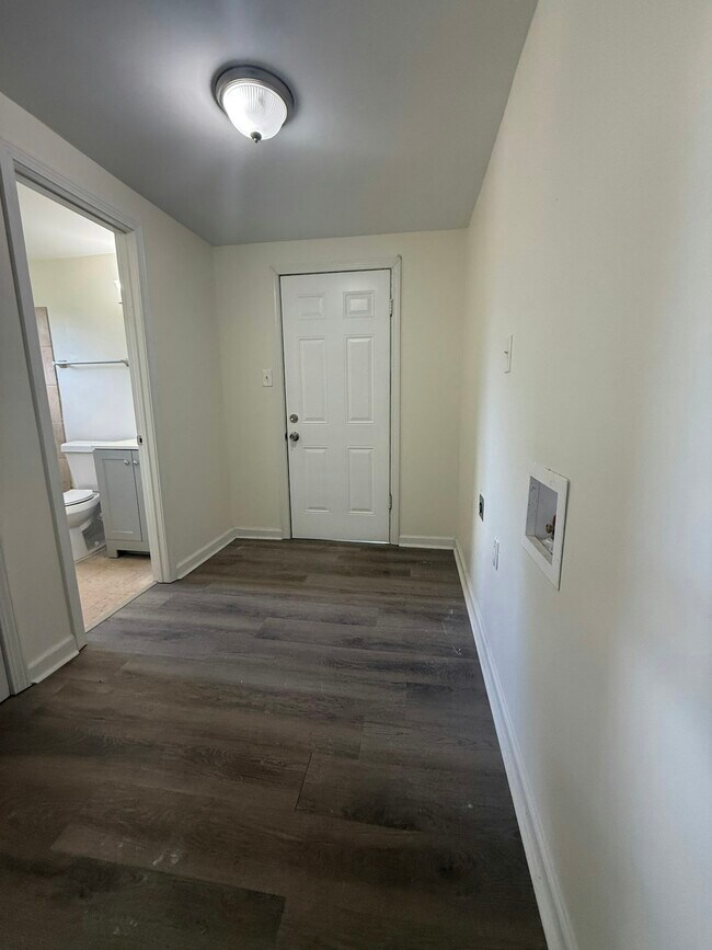 Building Photo - 3742 Berry Ln