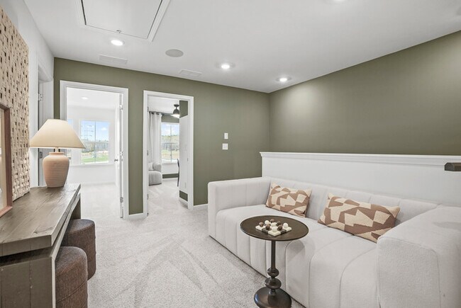 Building Photo - 12004 Oak St