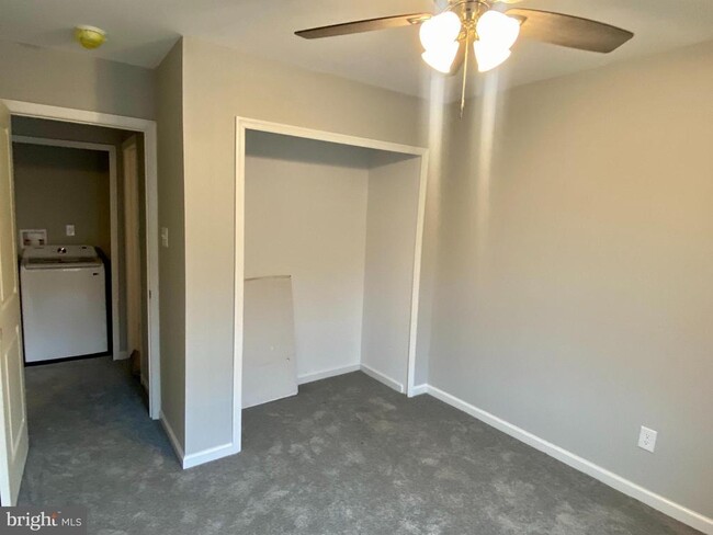 Building Photo - 2402 Winterbridge Ln