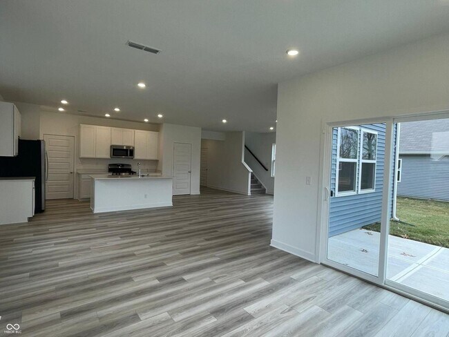 Building Photo - 6852 Orchard Run Cir