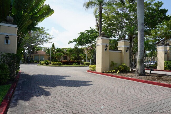 Building Photo - 1721 Village Blvd