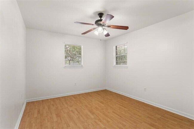 Building Photo - 6151 Charlotte Dr
