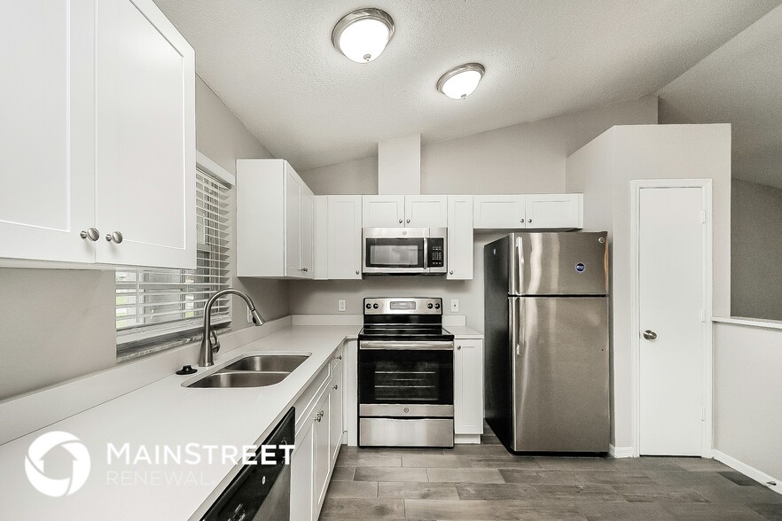 Building Photo - 3736 Imperial Dr