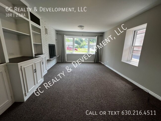 Building Photo - ***SINGLE FAMILY FLOSSMOOR HOME / 3 BDRM /...