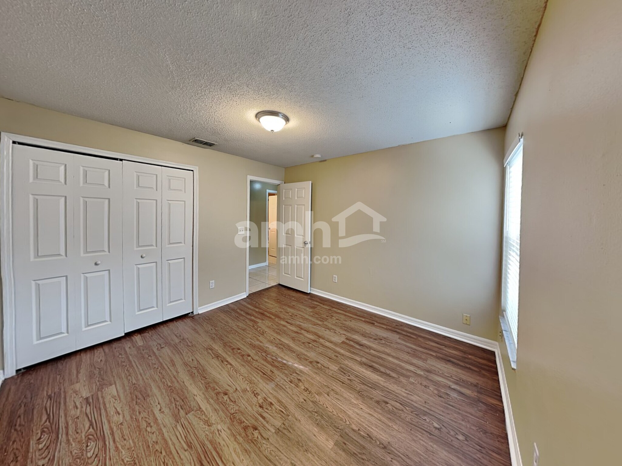 Building Photo - 4018 Coralbrooke Grv