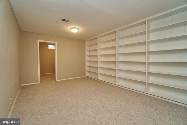 Building Photo - 8588 Coral Gables Ln