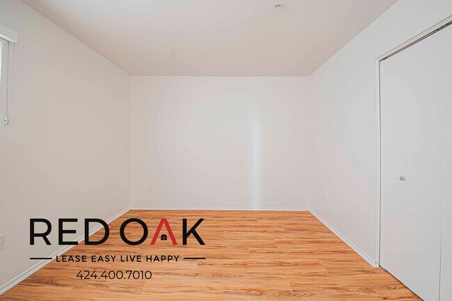 Building Photo - 1011 Pico Blvd