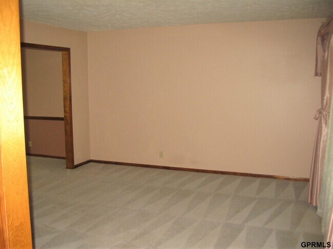 Building Photo - 303 Pierce St