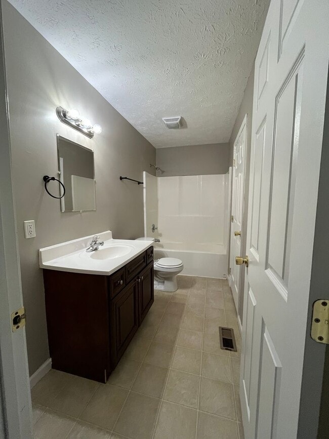 Building Photo - 3 bedroom 2 bath single family home in Jefferson City, TN