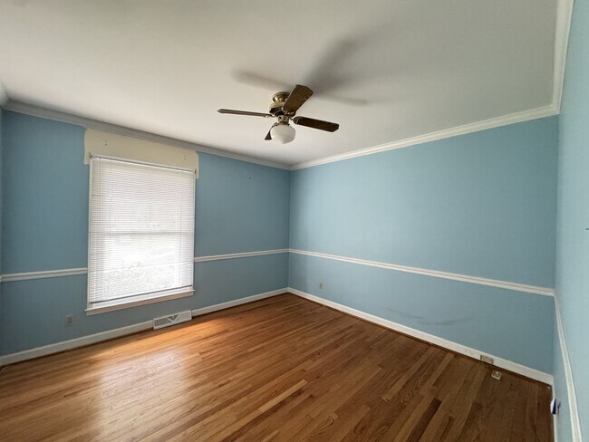 Building Photo - 1032 Belmorrow Dr