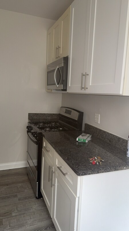 Building Photo - 13502 S Brandon Ave