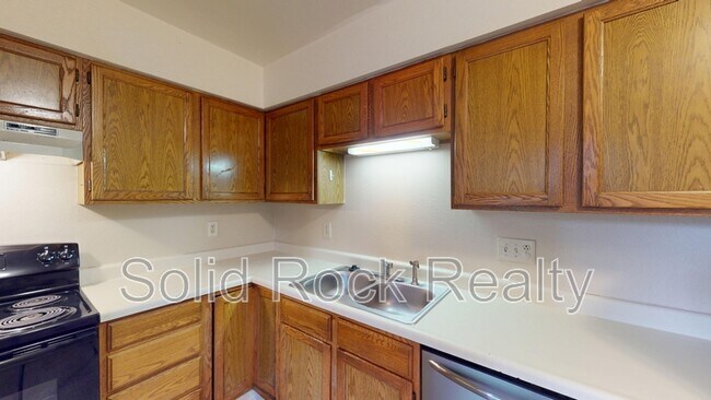 Building Photo - 445 W Van Buren St