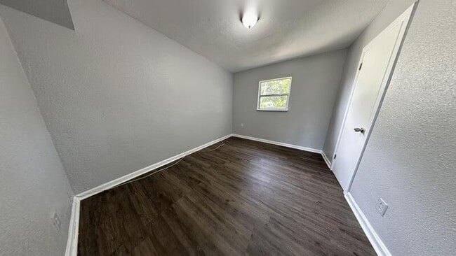 Building Photo - 4518 9th Ave S