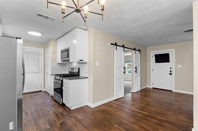 Building Photo - 10639 Aledo Dr