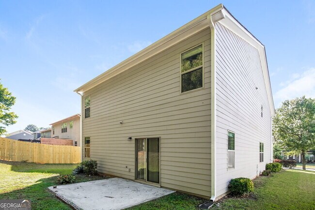 Building Photo - 30 Inverness Ave