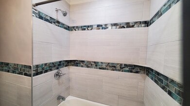 Building Photo - 316 Sheffield Ave