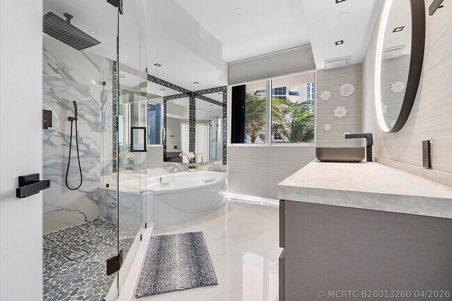 Building Photo - 3100 N Ocean Blvd