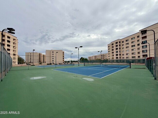 Building Photo - 7930 E Camelback Rd