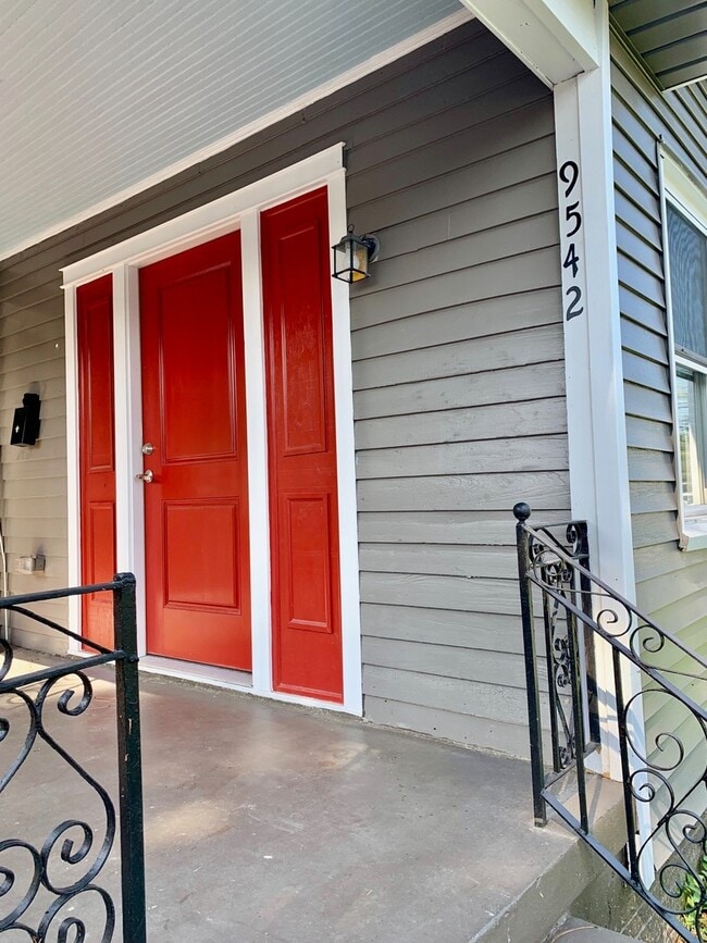 Building Photo - 9540 Stroelitz St