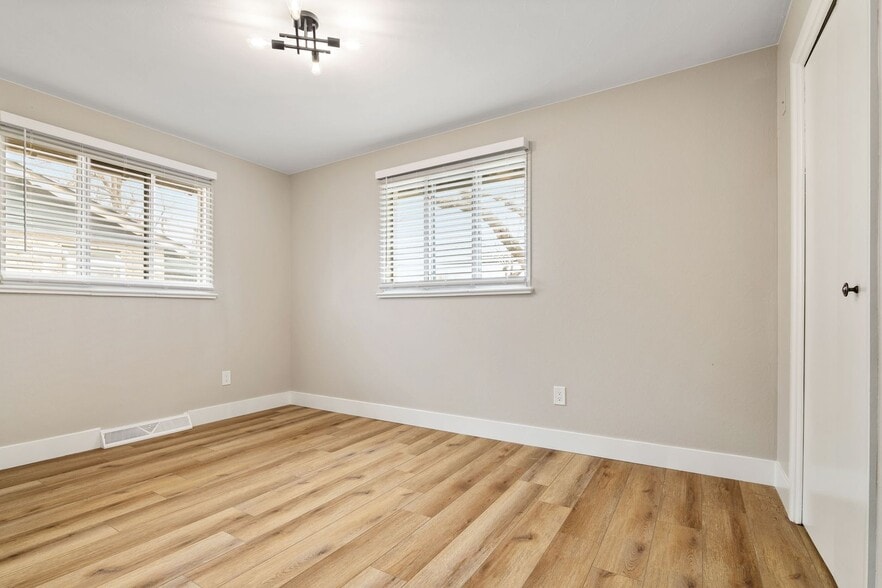 Building Photo - 6010 Garrison St