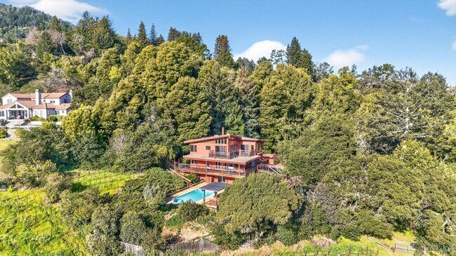 Building Photo - 2299 Sobre Vista Rd