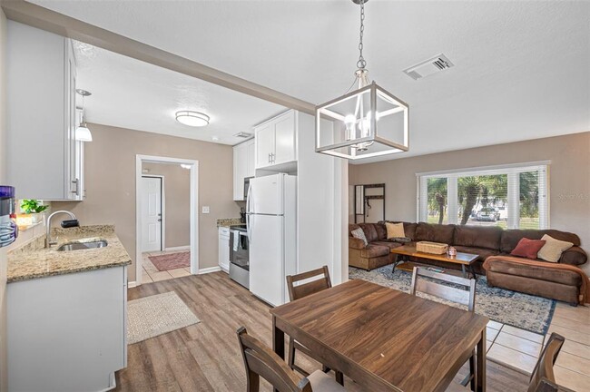 Building Photo - 1411 Pine Brook Dr