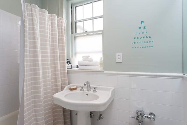 Building Photo - 455 Washington St