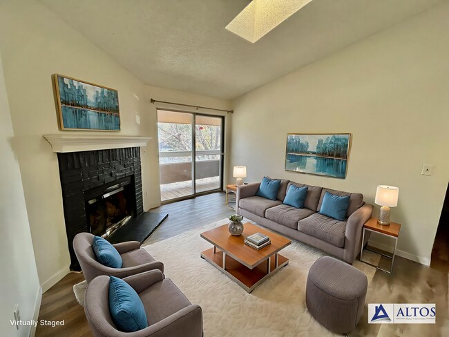 Building Photo - ***Move in Special*** Nice 2 bed 2 bath Co...