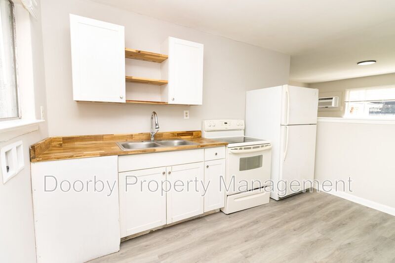 Building Photo - 45 Scruggs St