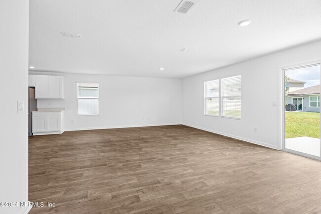 Building Photo - 197 Ardila Cir