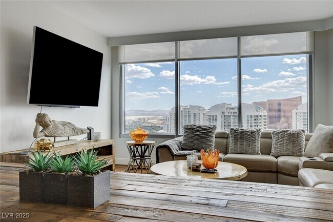 Building Photo - 222 Karen Ave