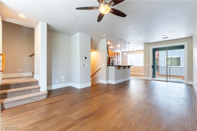 Building Photo - 9050 W Tropicana Ave
