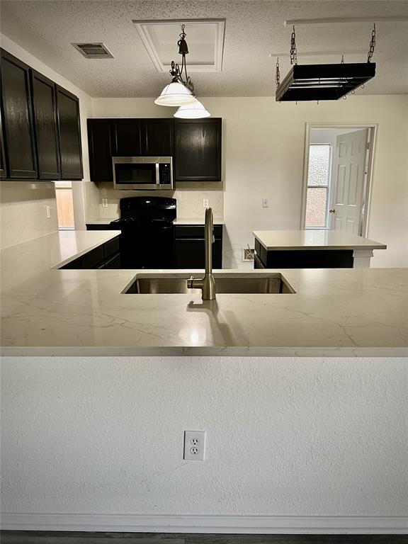 Building Photo - 1910 Marysol Trail