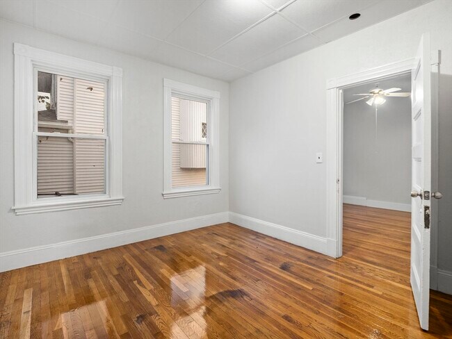 Building Photo - 151 E Mountain Ave