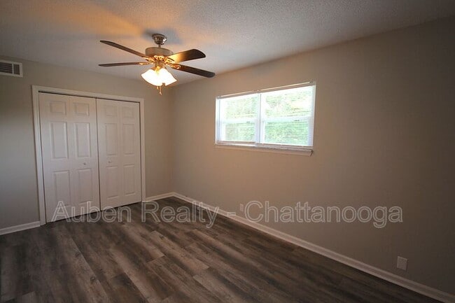 Building Photo - 201 Barnhardt Cir