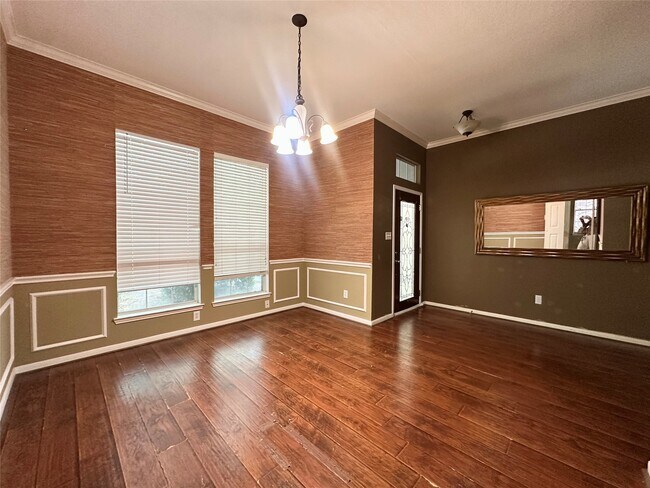 Building Photo - 19327 Gallatin Ln