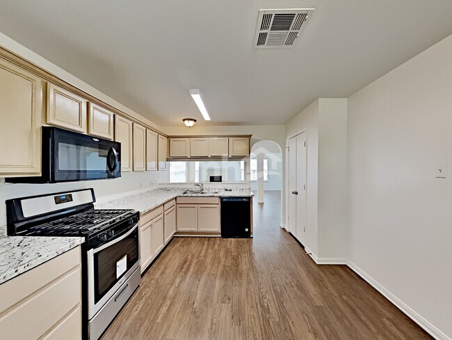 Building Photo - 23126 N Waterlake Dr