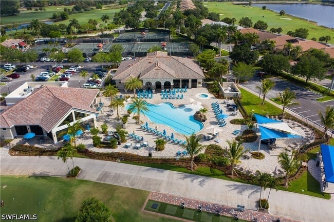 Building Photo - 10020 Siesta Bay Dr