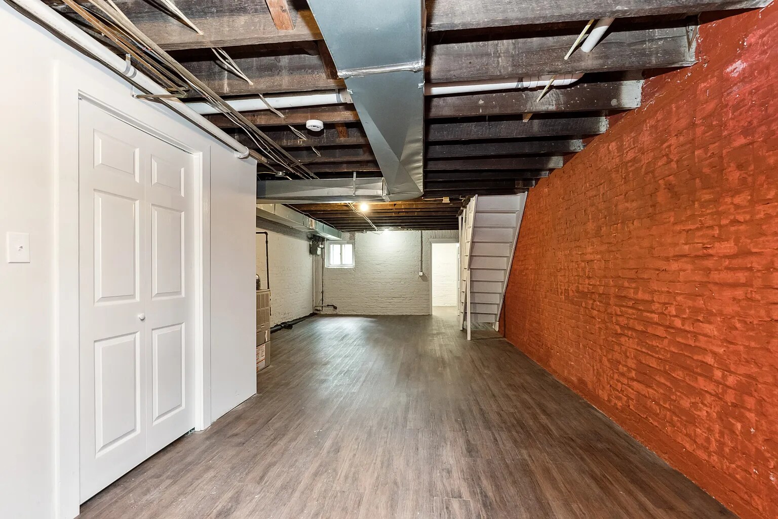 Building Photo - 752 Melville Ave