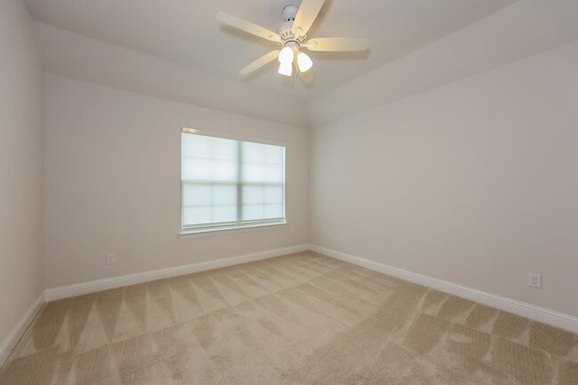Building Photo - 8016 Sunflower Ln